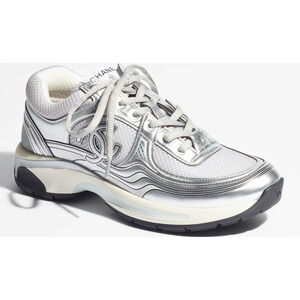 Chanel 23C Gray Silver Metallic CC Logo Lace Up Flat Runner Trainer Sneaker 38.5
